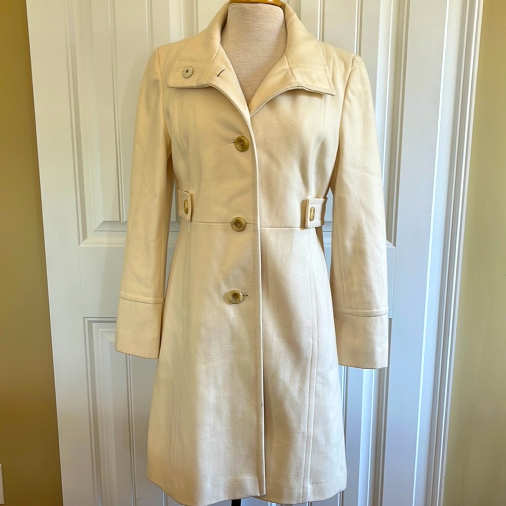 Nine West Dress coat/Pea coat. Womens/Ladies 10. Beige/Off White/Winter White.